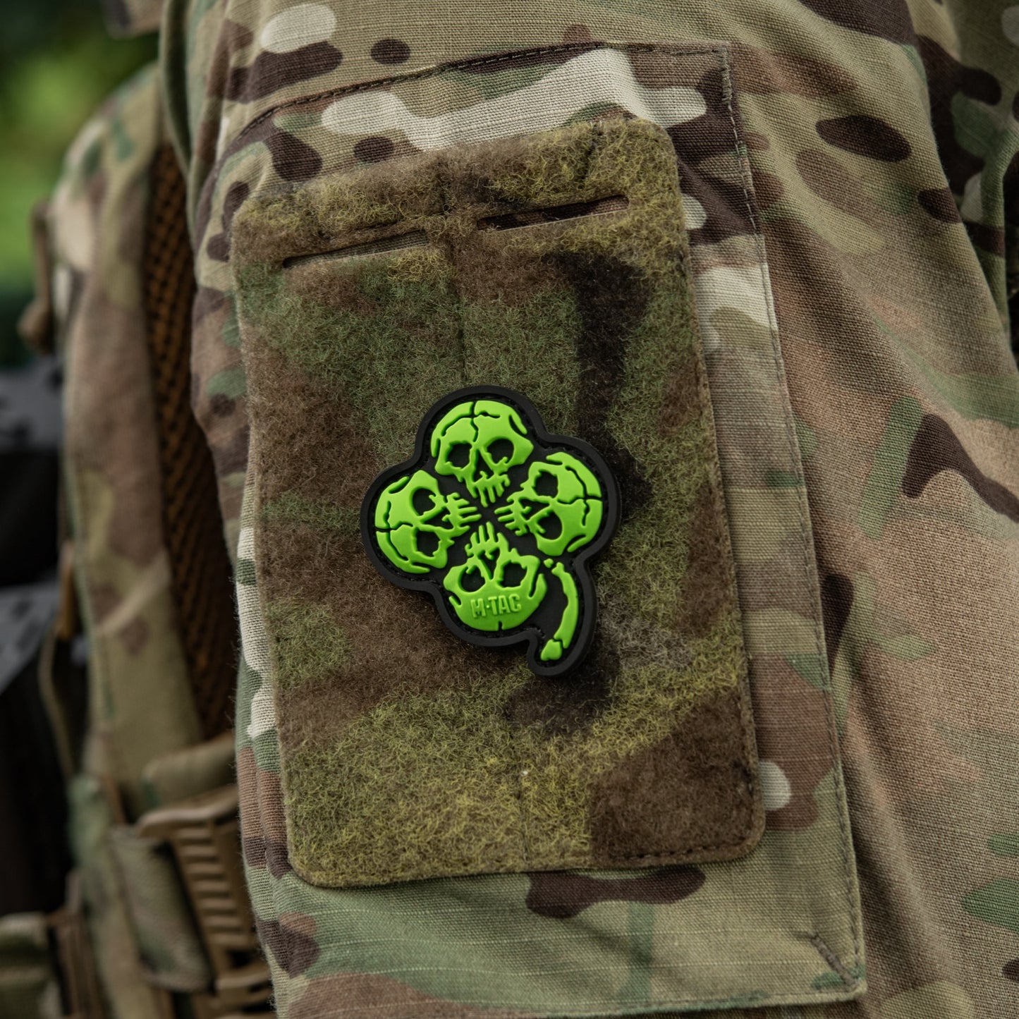 Lucky Skull Shamrock PVC Morale Patch – M-Tac Tactical Hook & Loop Clover Patch for Backpack, Plate Carrier & EDC Gear